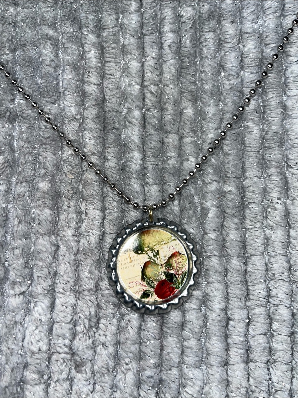 Vintage Floral Bottle Cap Pendant Necklace in Silver with Red Accent mushroom